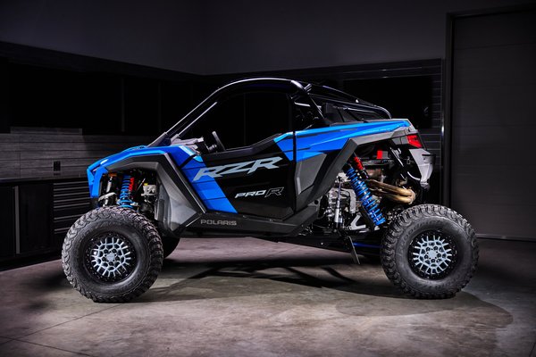 2025-123-ORV-RZR PRO R LE Studio Shoot (703-6564)0188