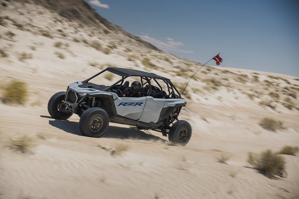 WebMedium_JPG-2026-orv-rzr-pro-s-4-sport-storm-gray-image-riding-335