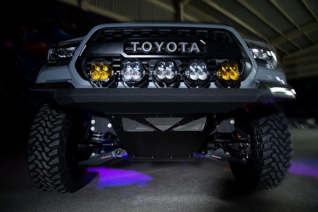 Gk toyota tacoma off road racer