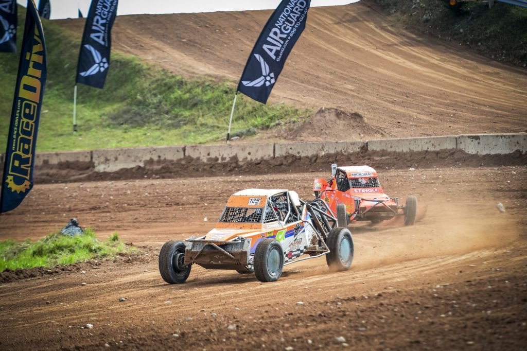 BARK RIVER ROUND LIGHT BUGGY MIR Michael Roth Photo