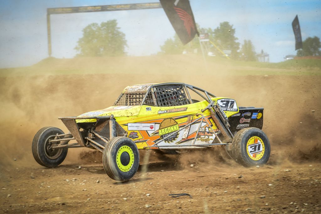 BARK RIVER ROUND PRO BUGGY MIR Michael Roth Photo